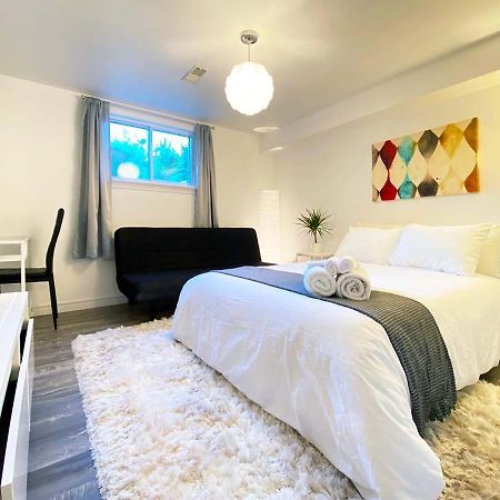 Toronto Bed & Breakfast - Free Parking Bagian luar foto