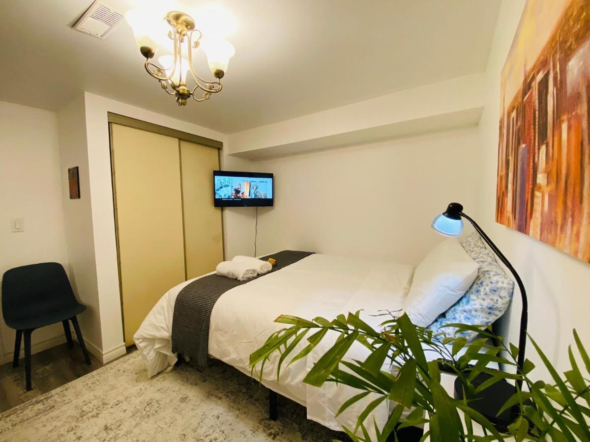 Toronto Bed & Breakfast - Free Parking Bagian luar foto