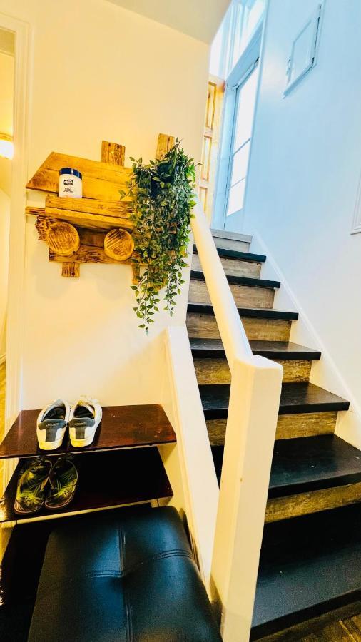 Toronto Bed & Breakfast - Free Parking Bagian luar foto