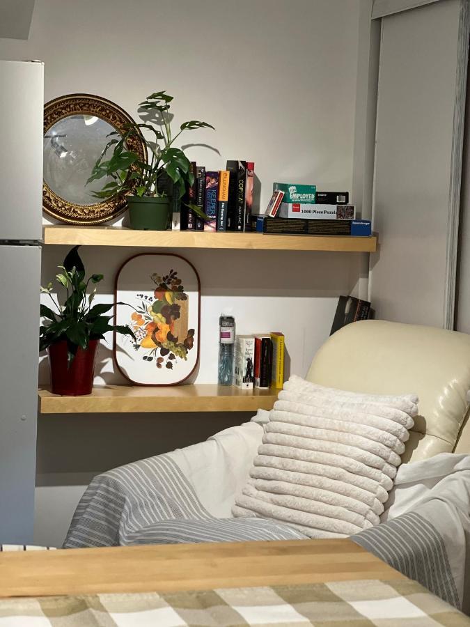 Toronto Bed & Breakfast - Free Parking Bagian luar foto