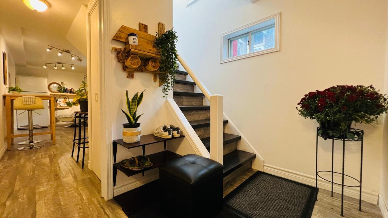 Toronto Bed & Breakfast - Free Parking Bagian luar foto
