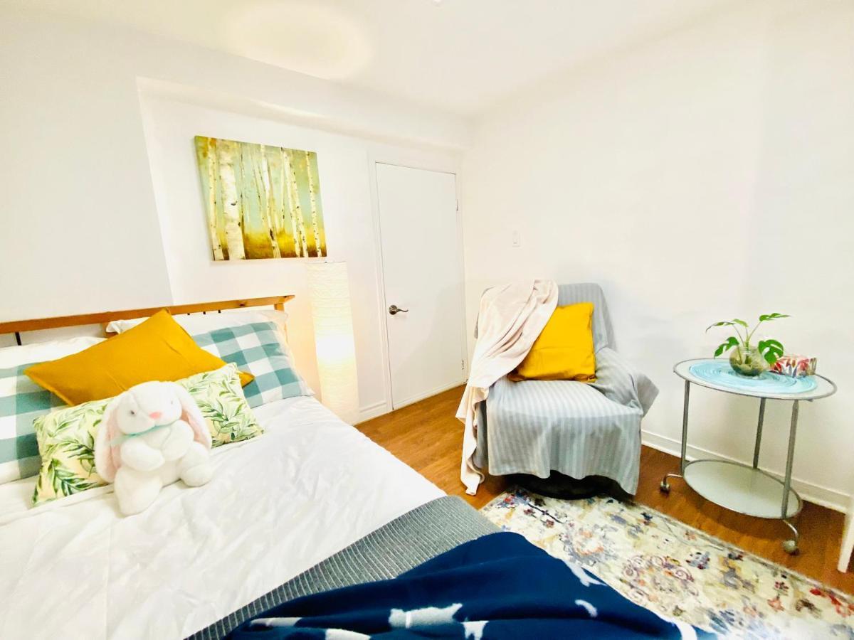 Toronto Bed & Breakfast - Free Parking Bagian luar foto