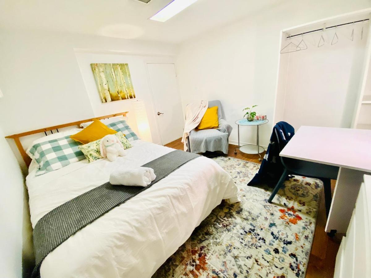 Toronto Bed & Breakfast - Free Parking Bagian luar foto