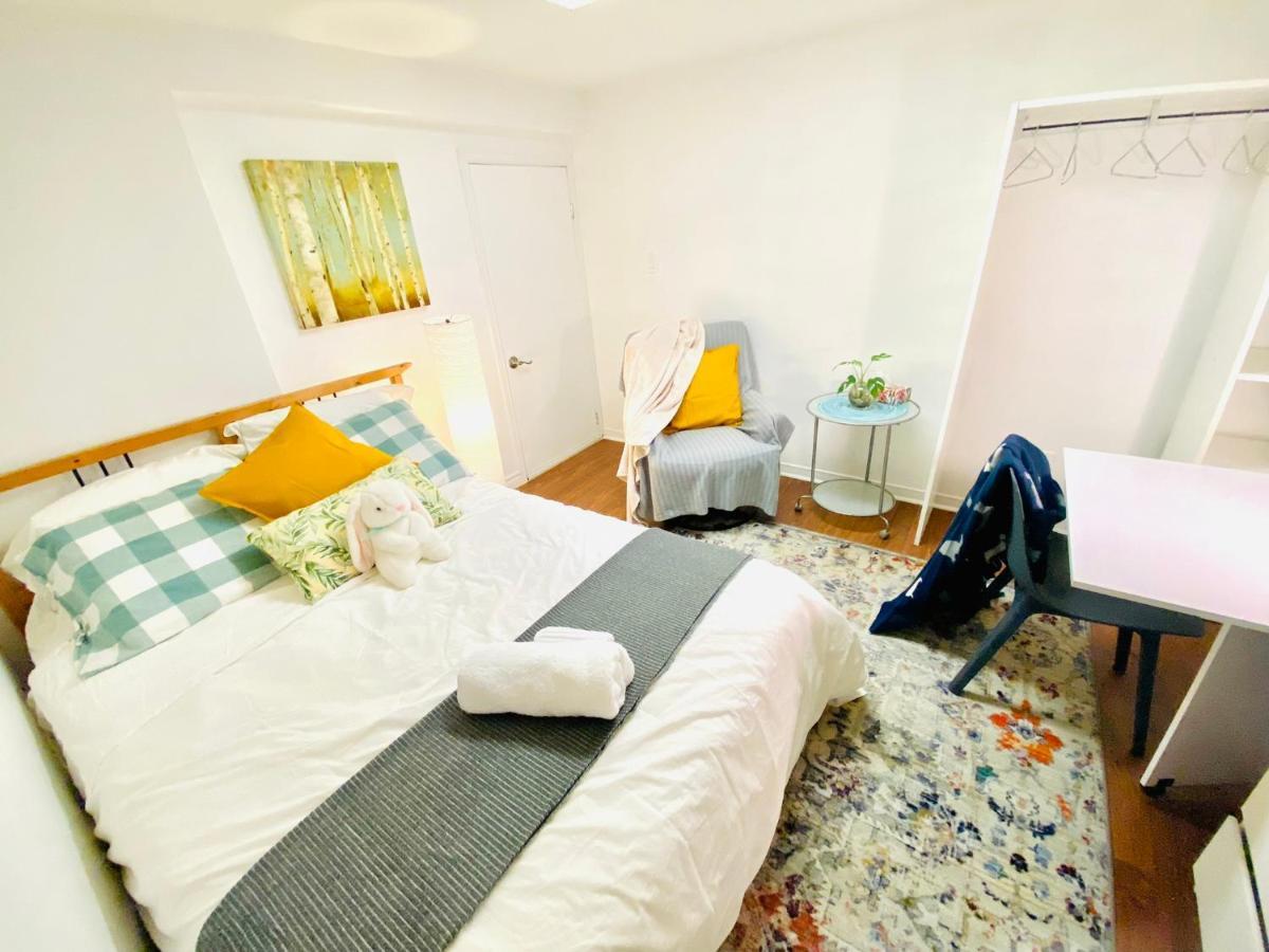 Toronto Bed & Breakfast - Free Parking Bagian luar foto