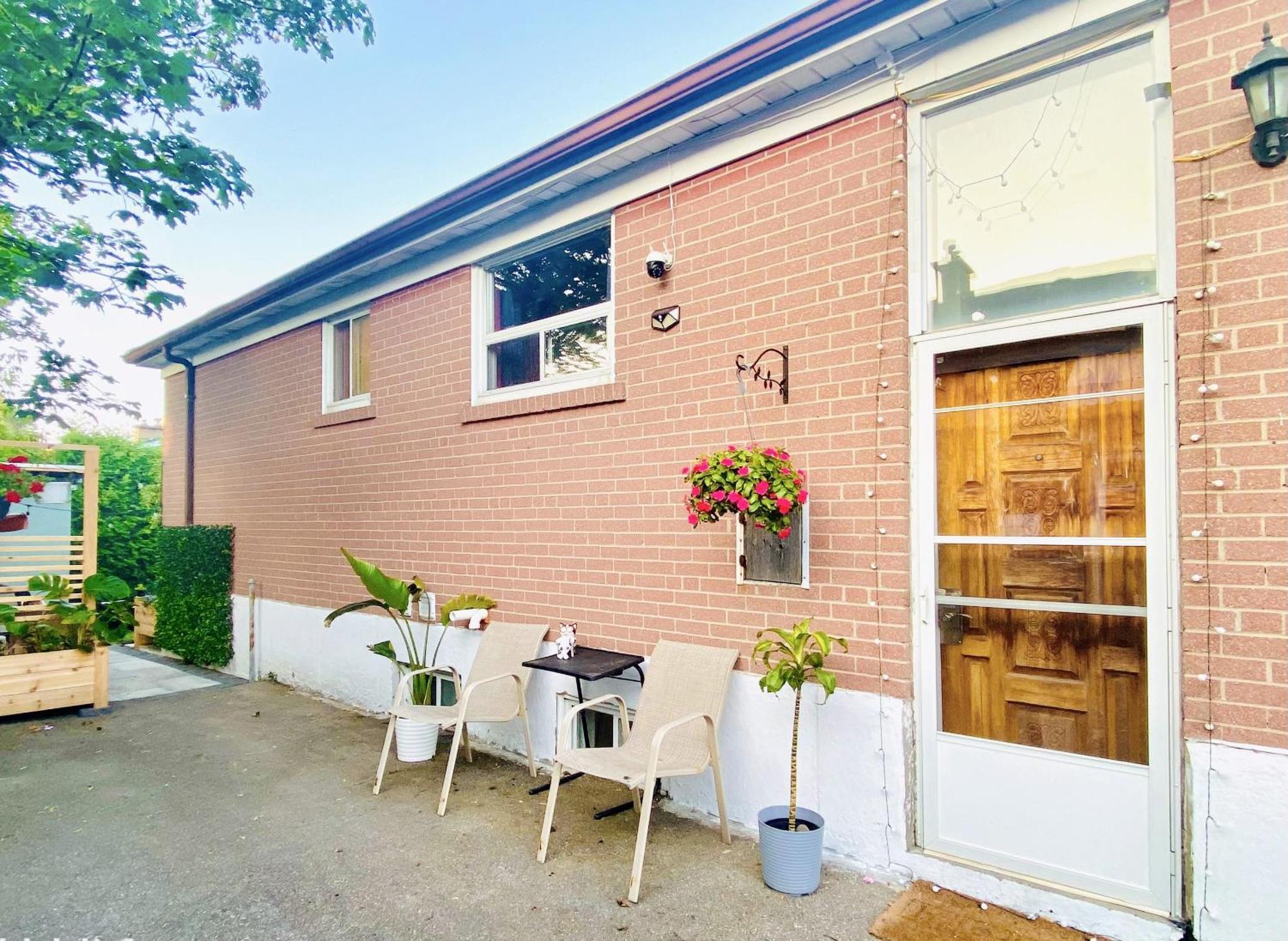 Toronto Bed & Breakfast - Free Parking Bagian luar foto